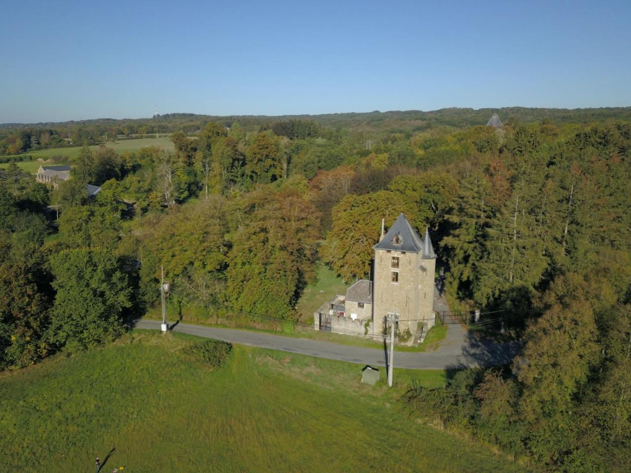 La Tour De Serinchamps Luaran gambar